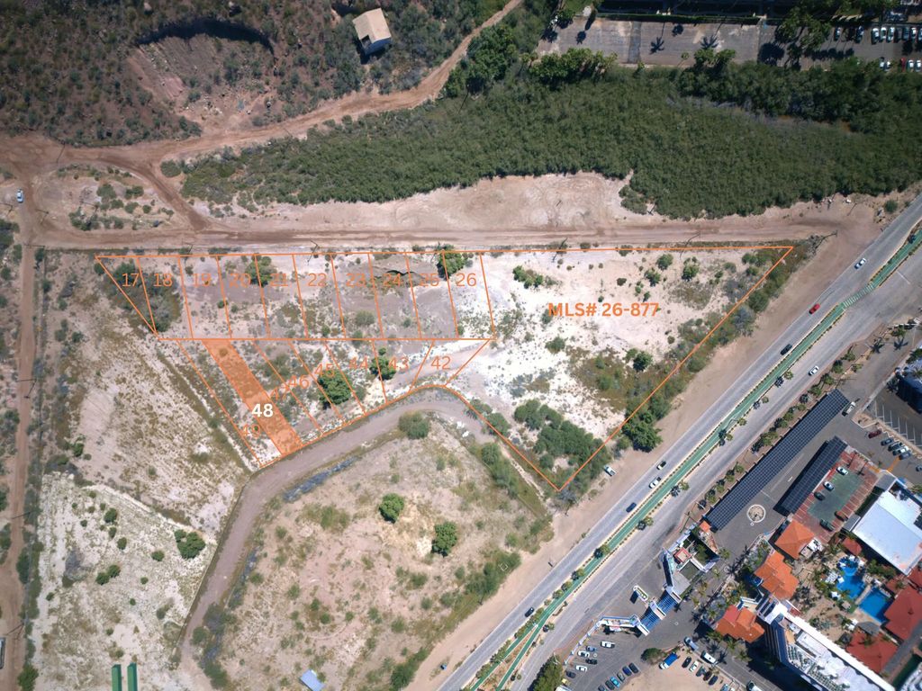 Marina Palmira Land-048, La Paz