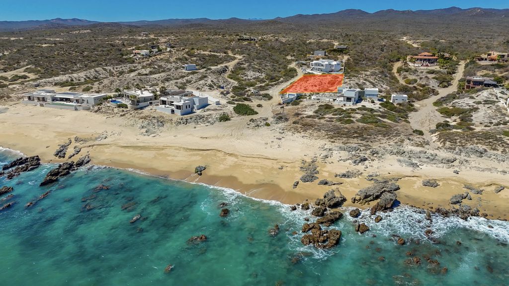 Costa De Oro 42, East Cape