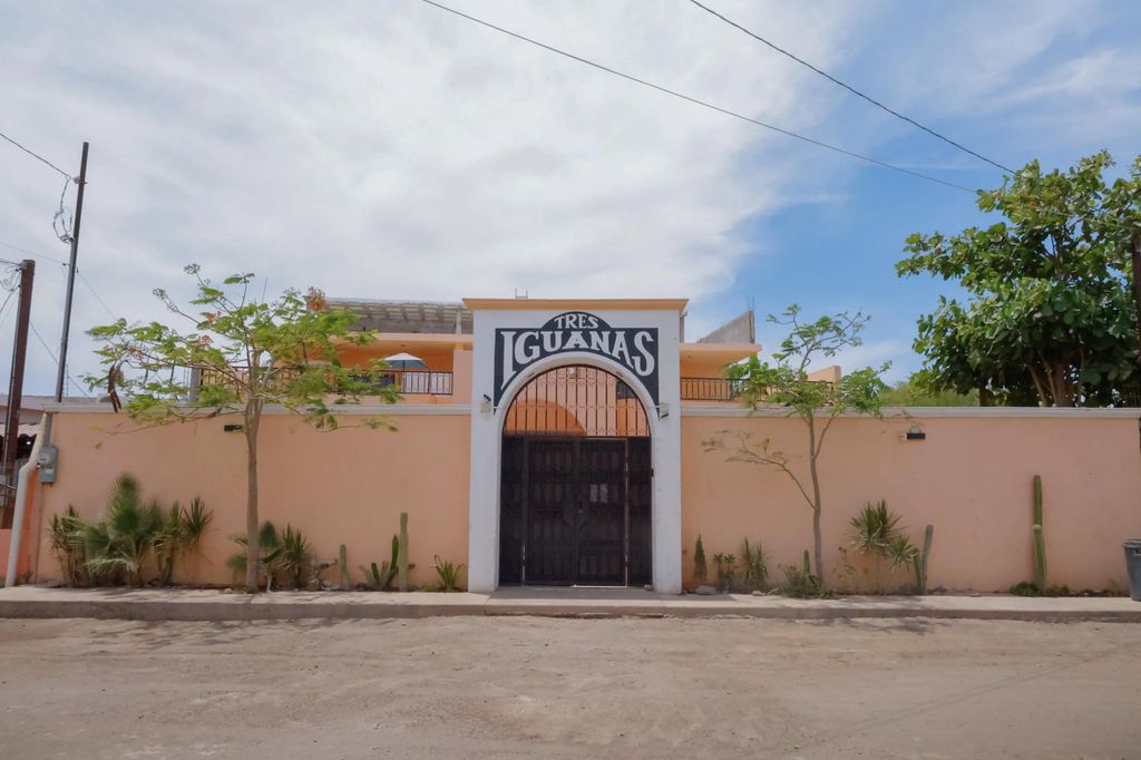 Dionisia Villarino Tres Iguanas Hotel, Loreto