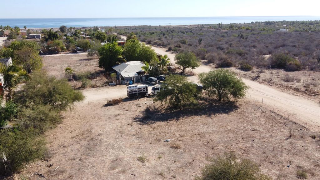 7 Alberto Montano Tikka's Lot, East Cape