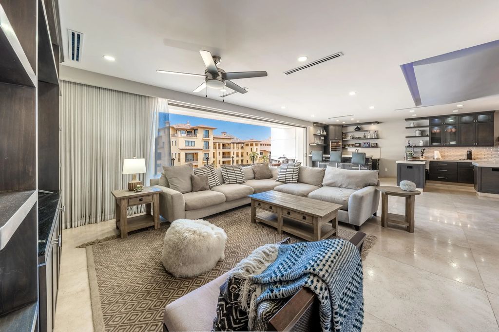 15 Paseo De La Marina One Medano 15e, Cabo San Lucas