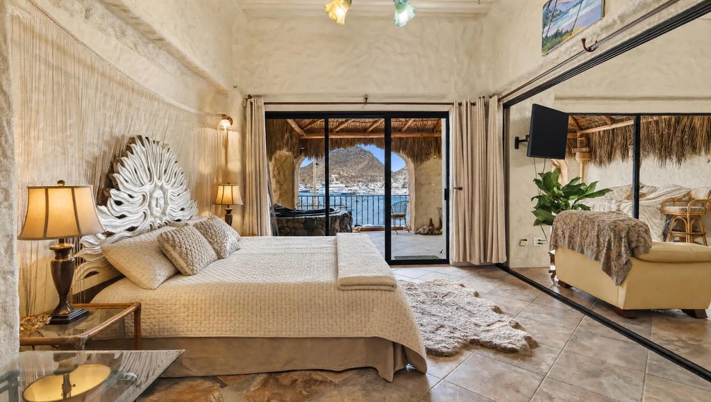 Calle Sin Nombre Tesoro Casa Bajalla 48, Cabo San Lucas