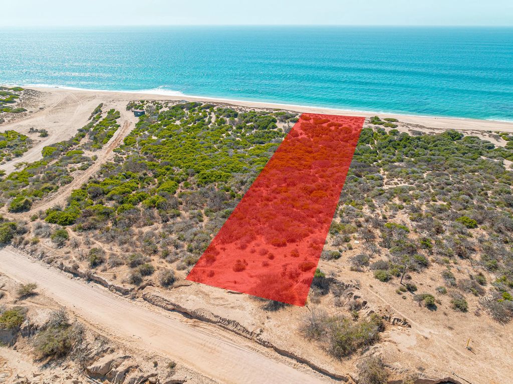 Agua Amarga Beachfront Lot 4, East Cape