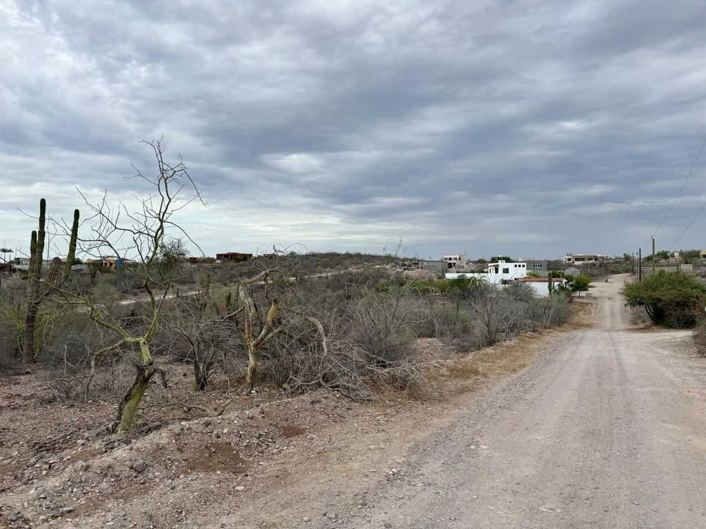 20th  Corner Lot 2000 Mts, La Paz