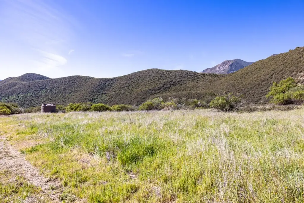 43515 Carmel Valley Rd, GREENFIELD