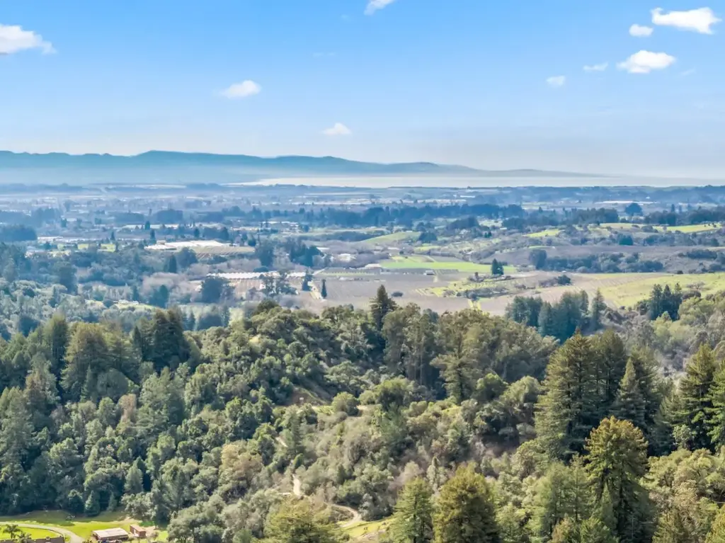 530 Apple Valley Ln, WATSONVILLE