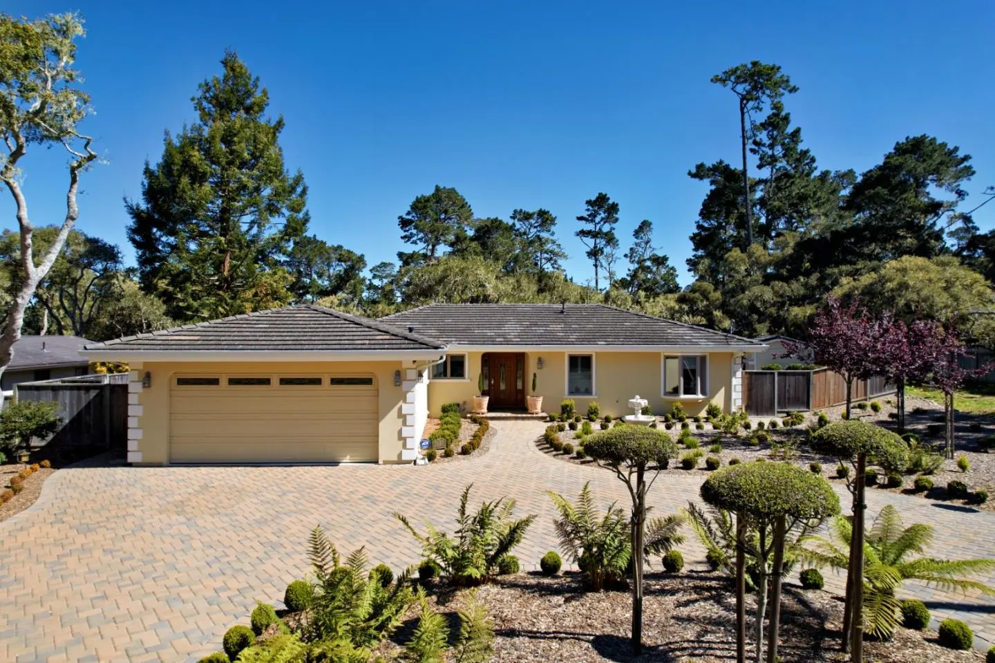 1147 Arrowhead Rd, PEBBLE BEACH