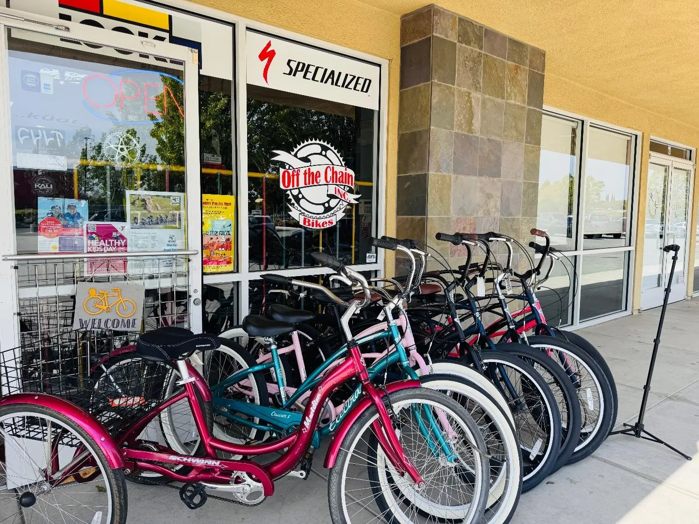 101 Mccray St. 101, HOLLISTER