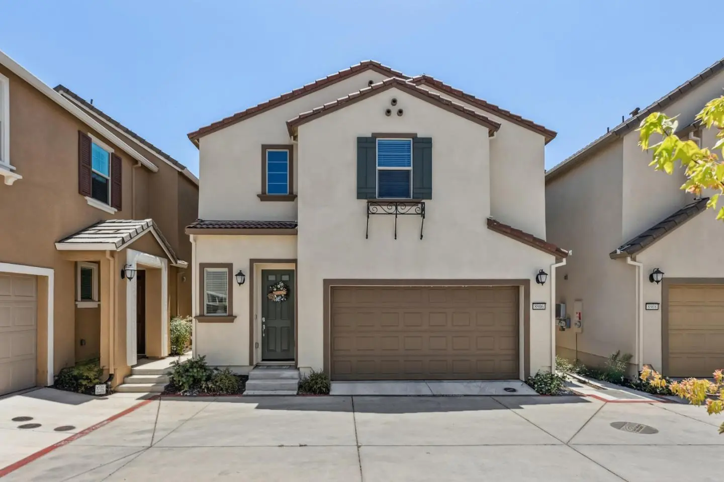 8906 Upbeat Way, ELK GROVE