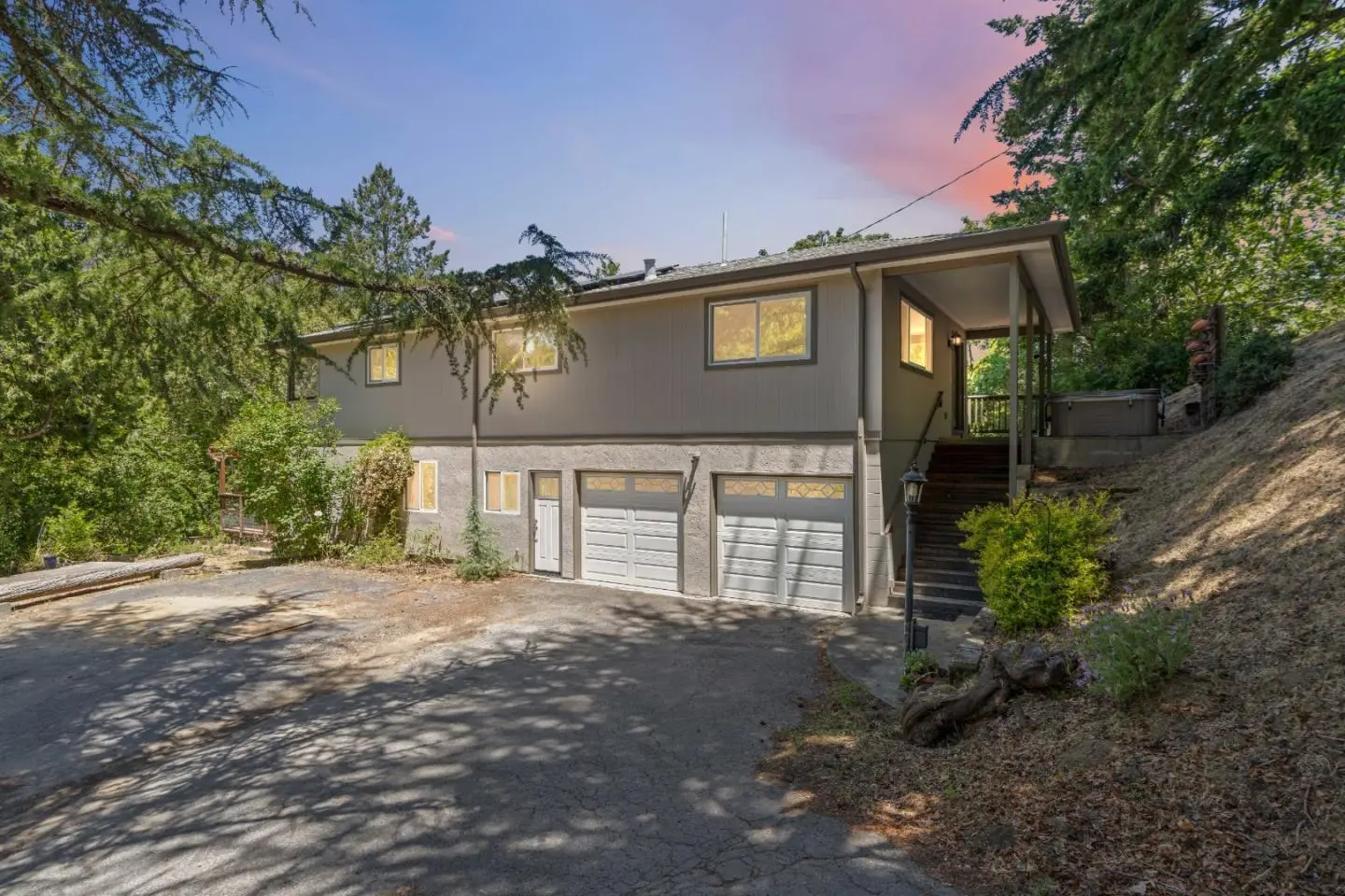 24895 Skyland Rd, LOS GATOS