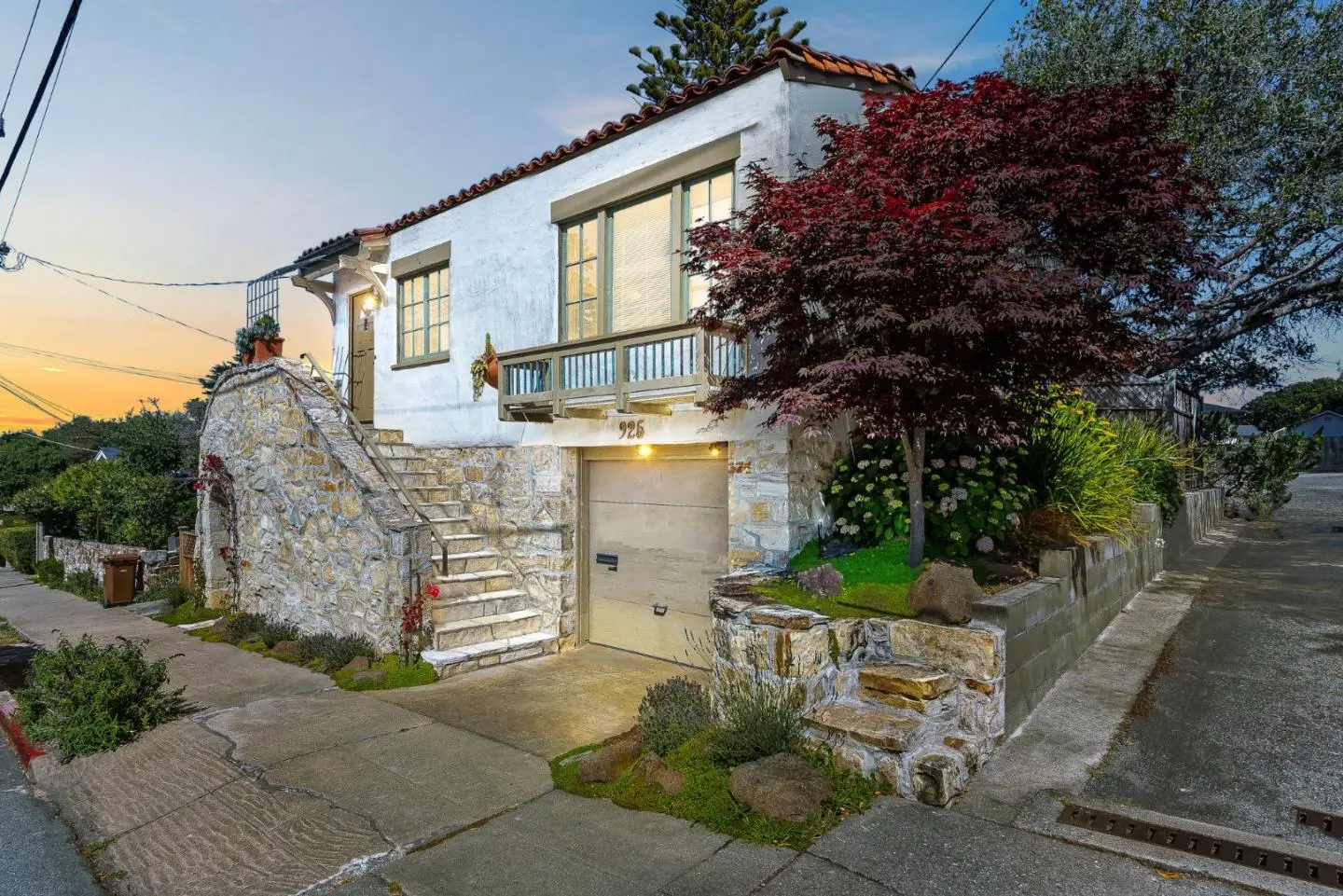 925 Cass St, MONTEREY