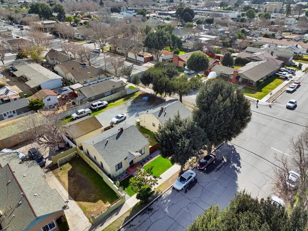 427 & 431 Ellis St, KING CITY