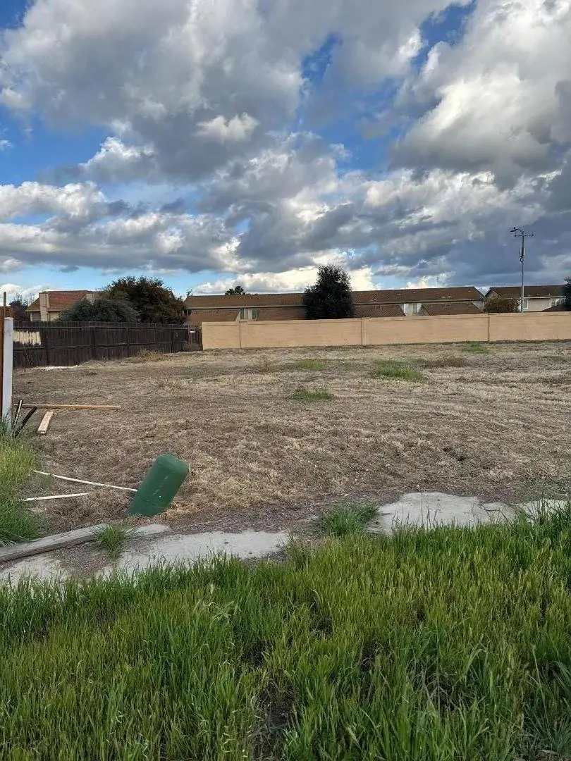 1528 Sarba Ct, LOS BANOS