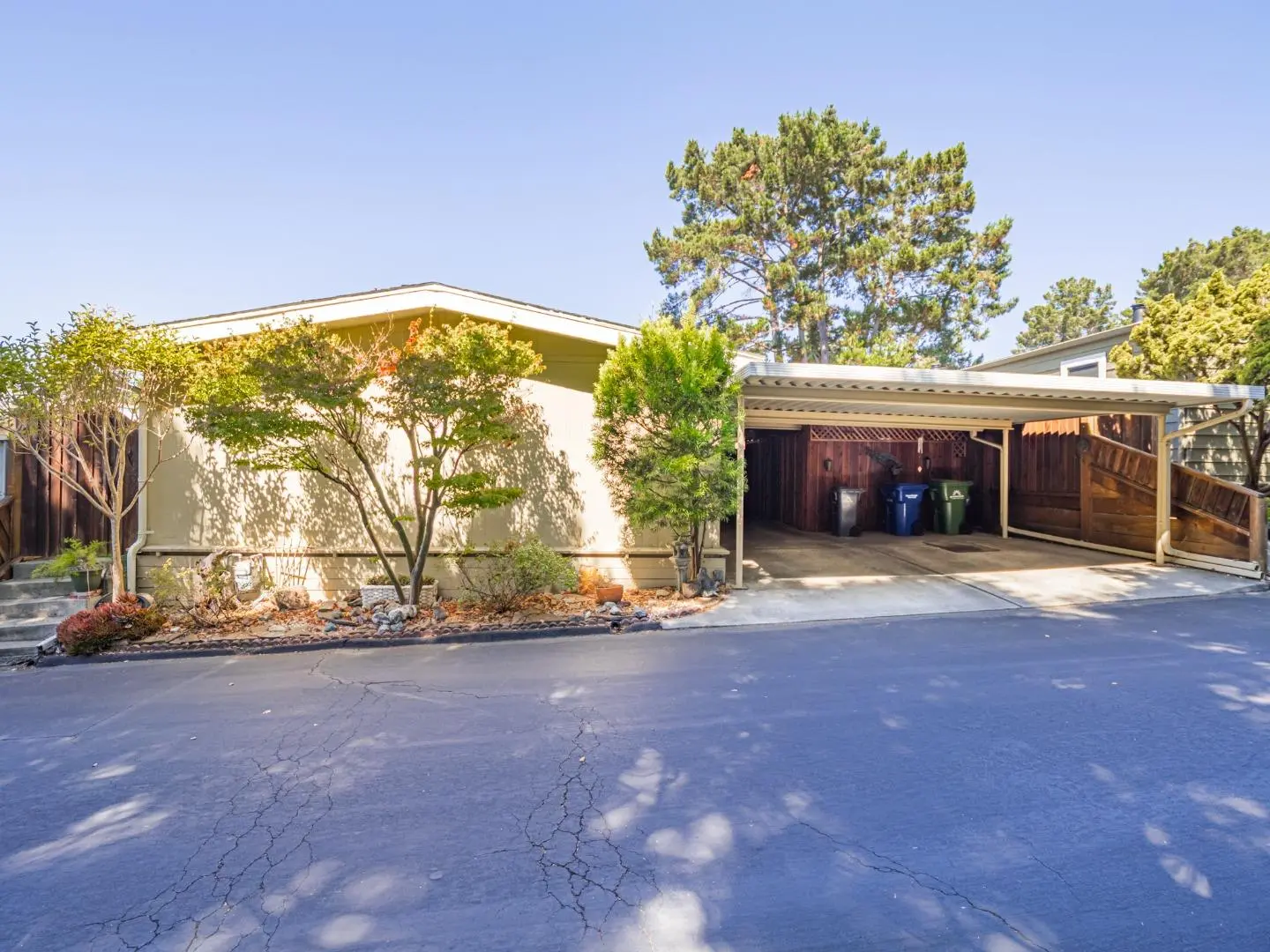 300 Plum St 23, CAPITOLA