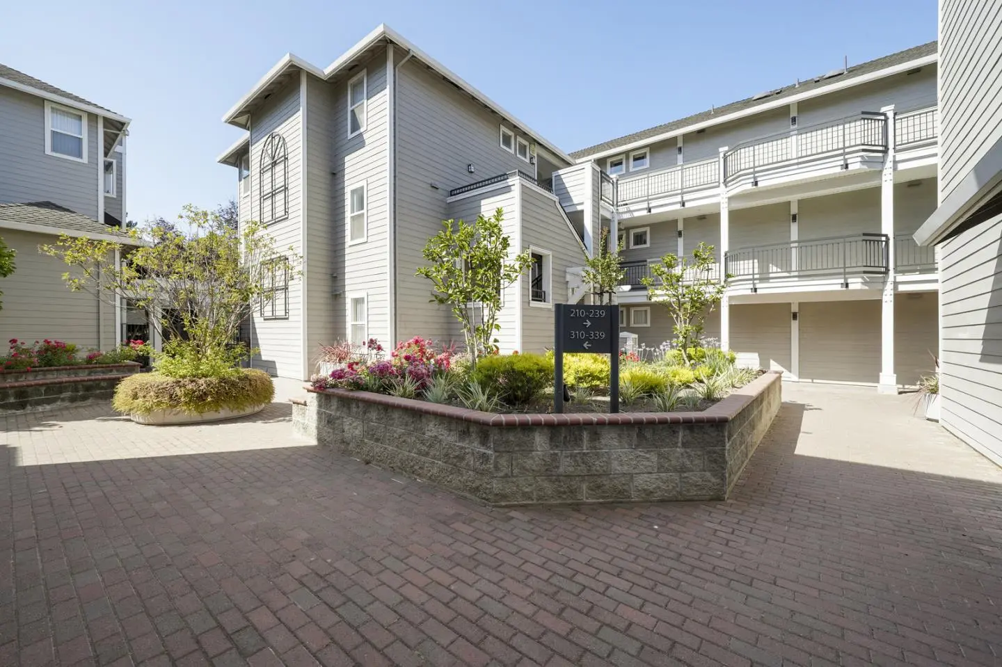 1982 W Bayshore Rd 223, EAST PALO ALTO