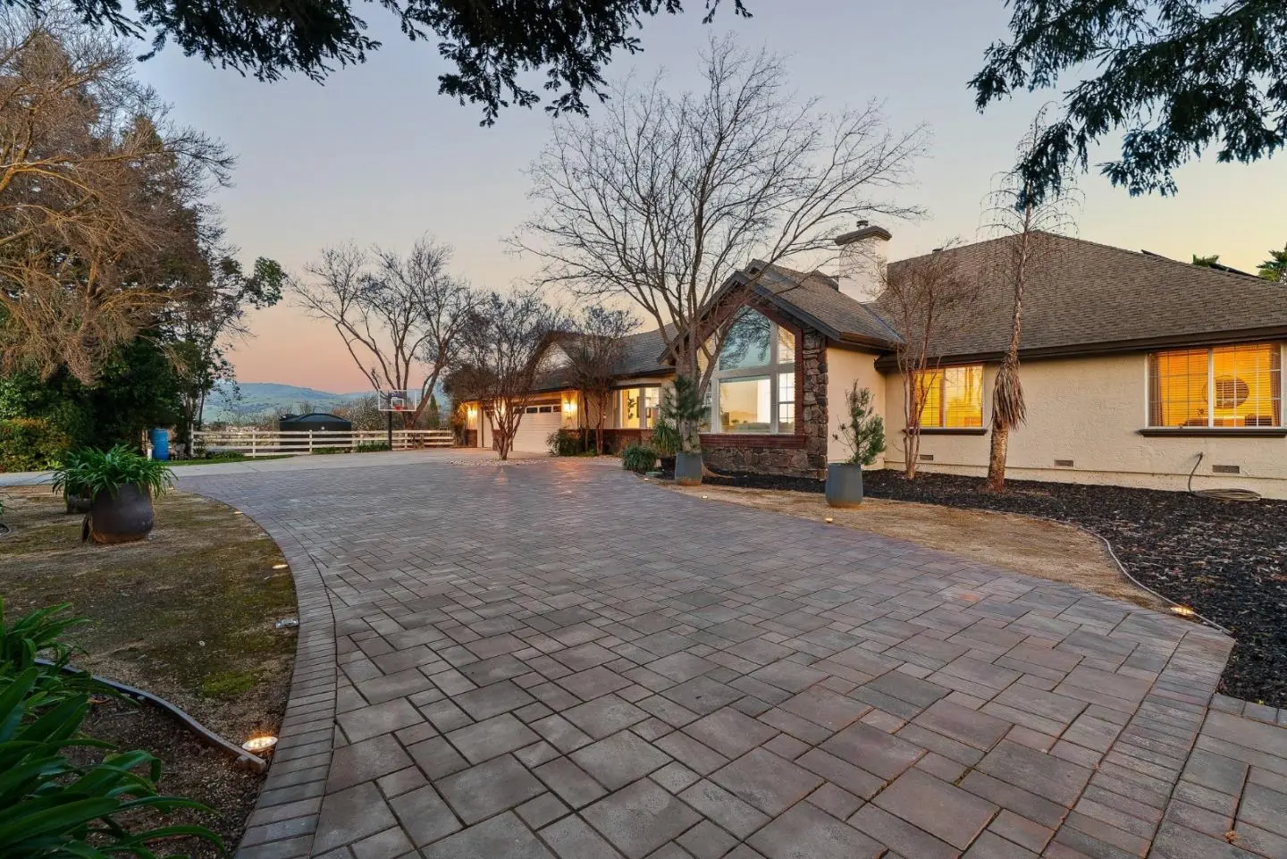 380 W Middle Ave, MORGAN HILL