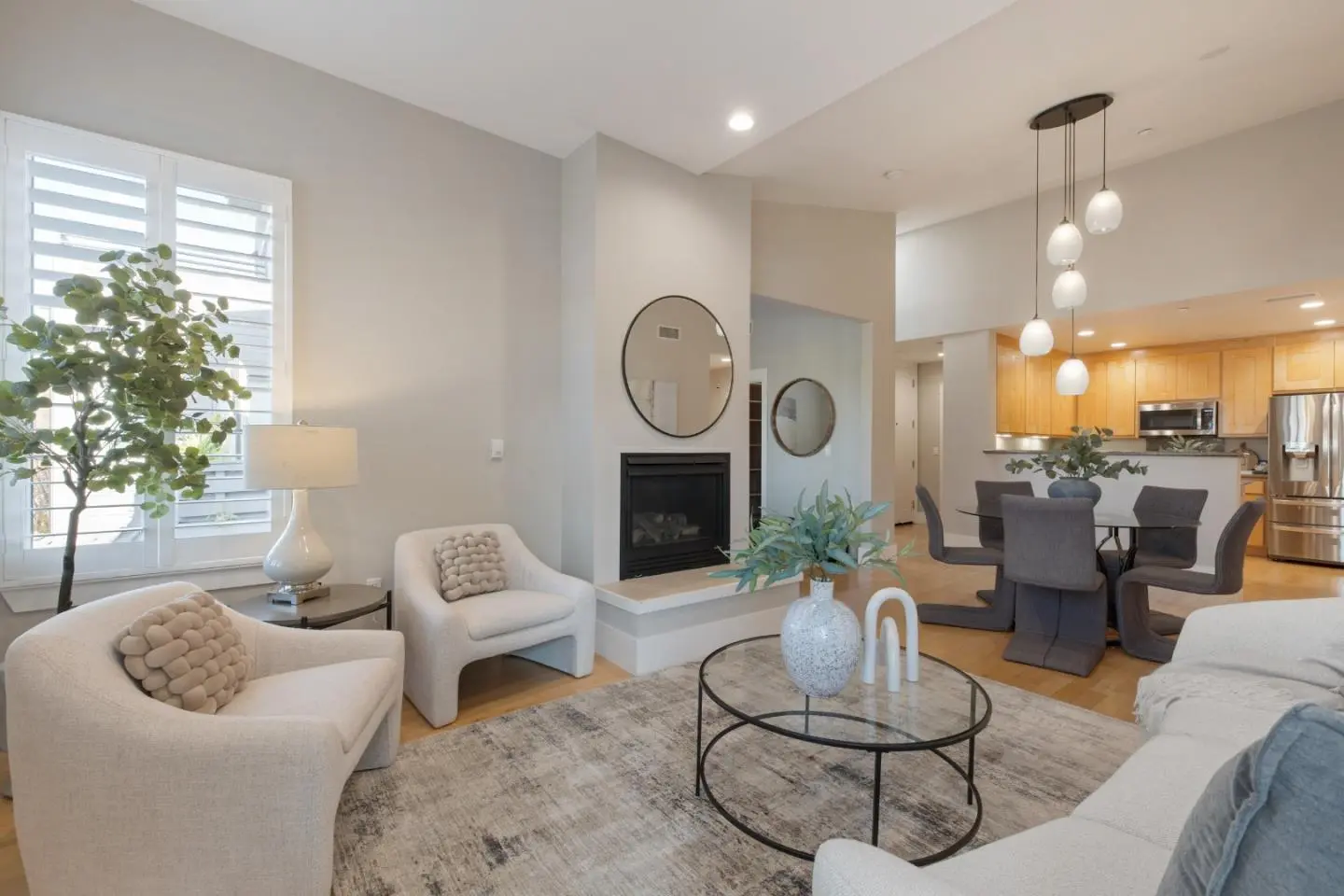 5100 El Camino Real 209, LOS ALTOS