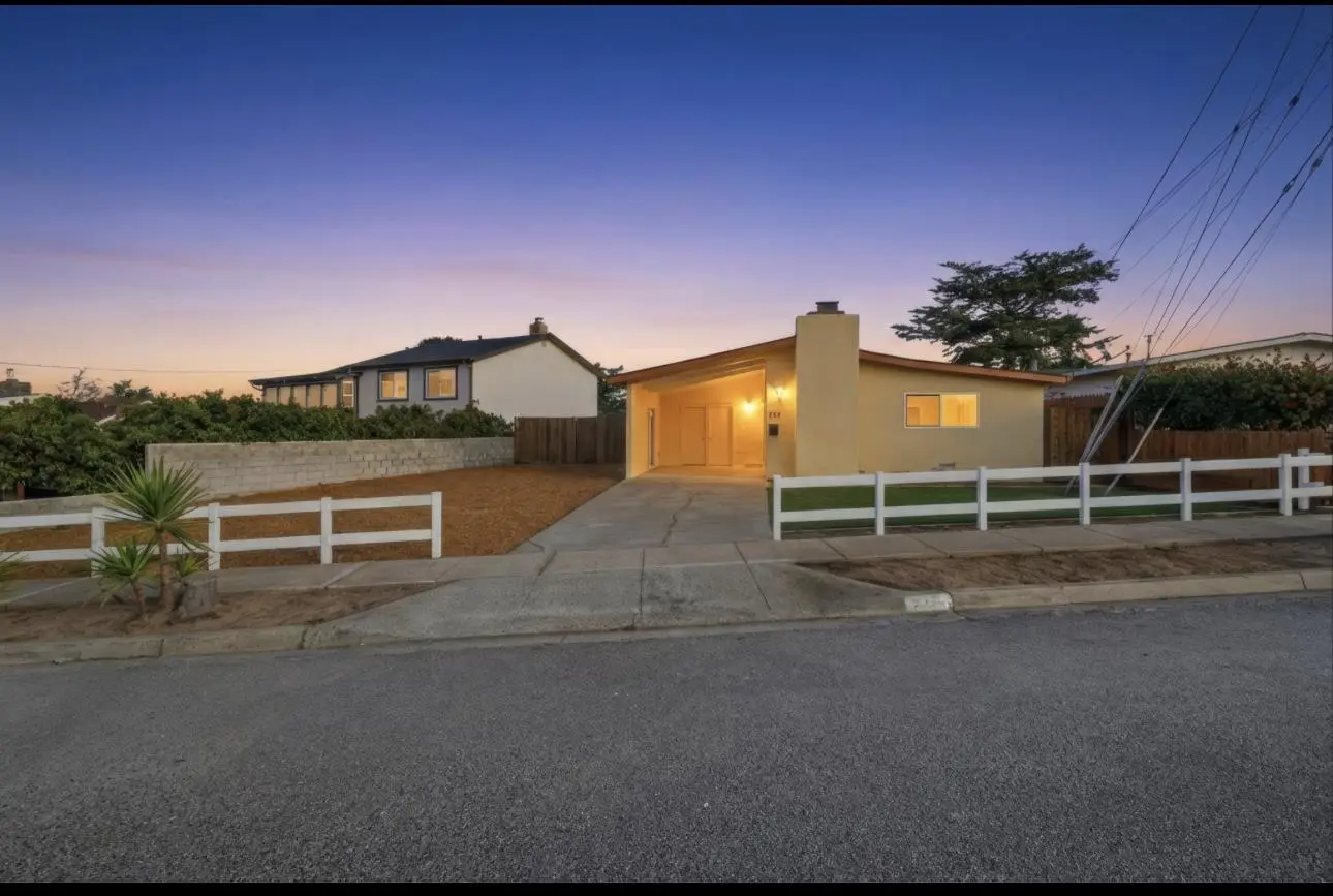 359 Reindollar Ave, Marina