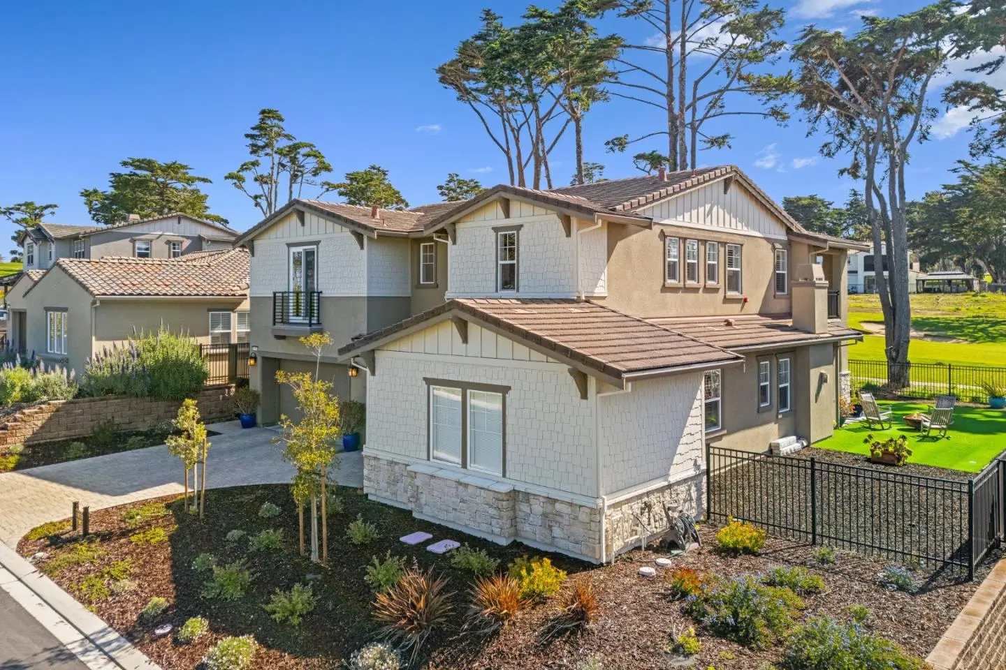 1838 Links Dr, SEASIDE