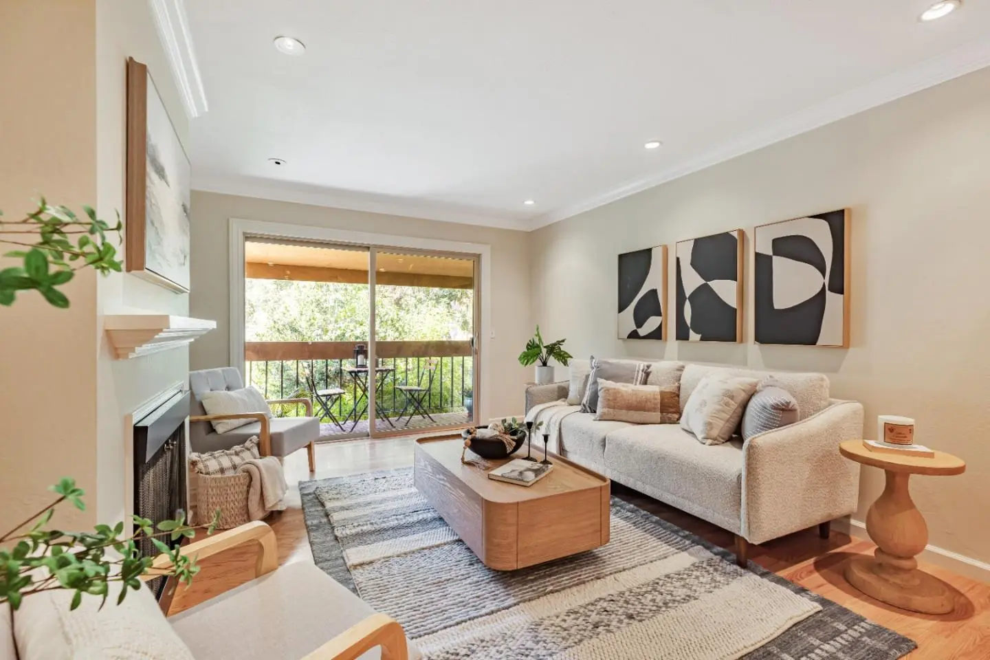 1210 Golden Oaks Ln, MONTEREY