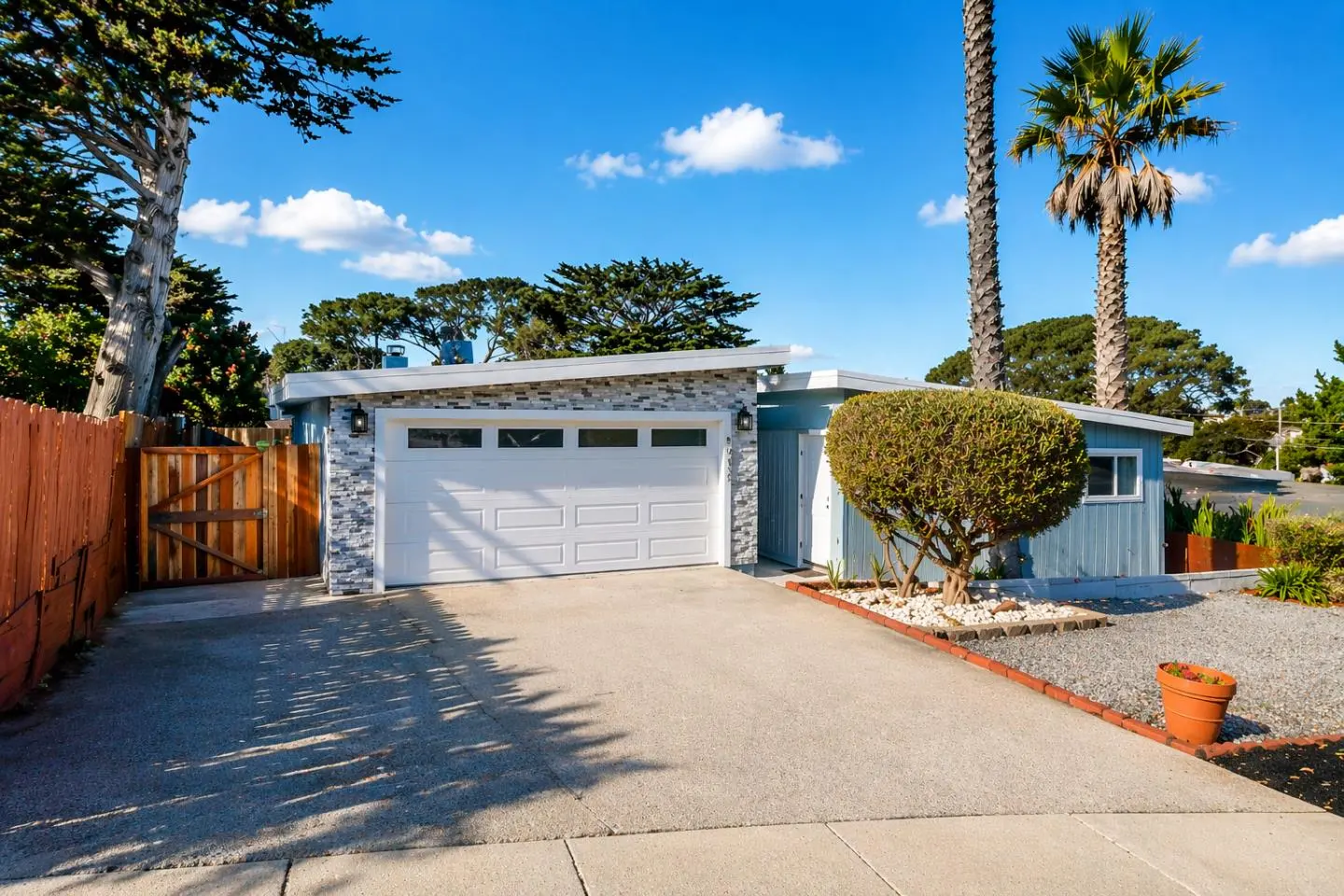 3053 Berney Dr, MARINA