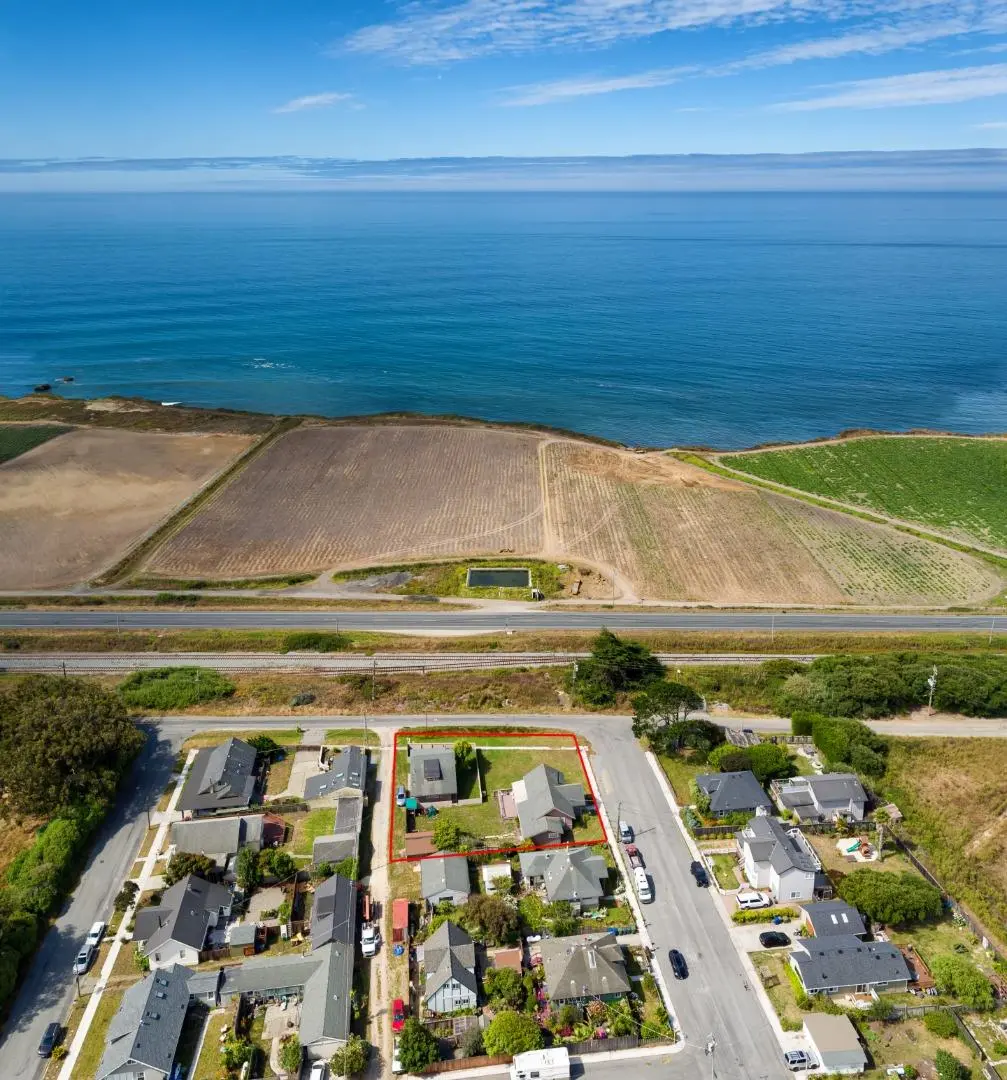 2 3rd Ave, DAVENPORT