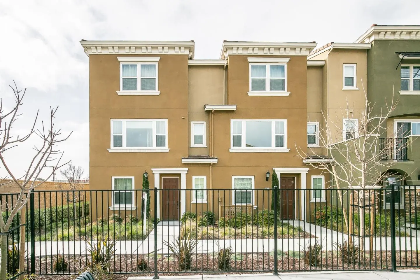 38950 Dandelion Pl, Newark