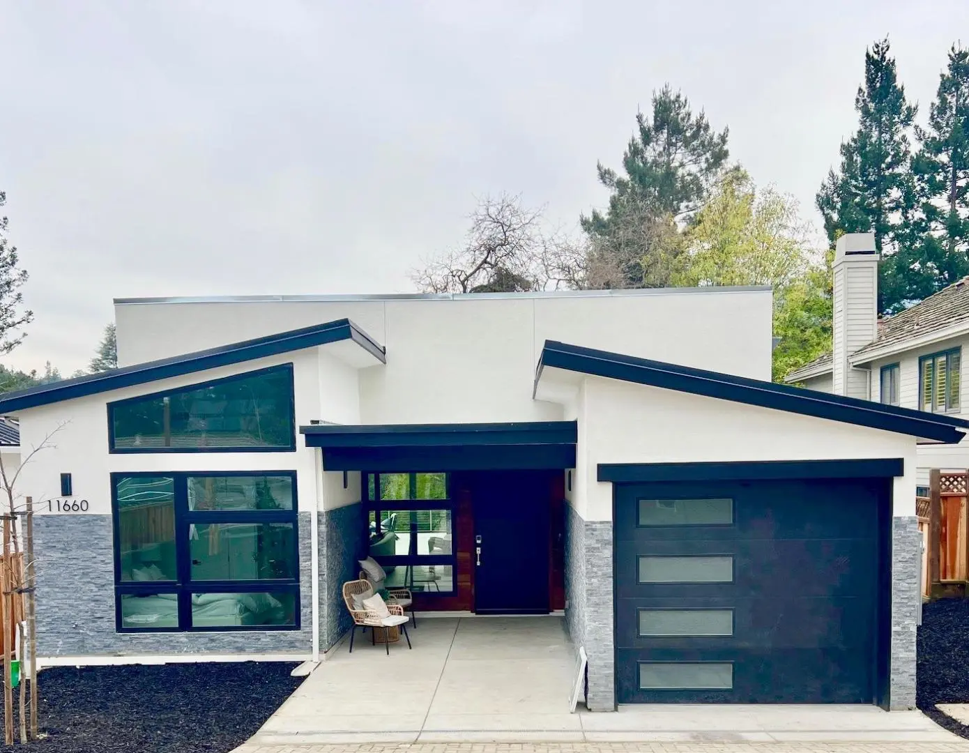 11660 Winding Way, Los Altos