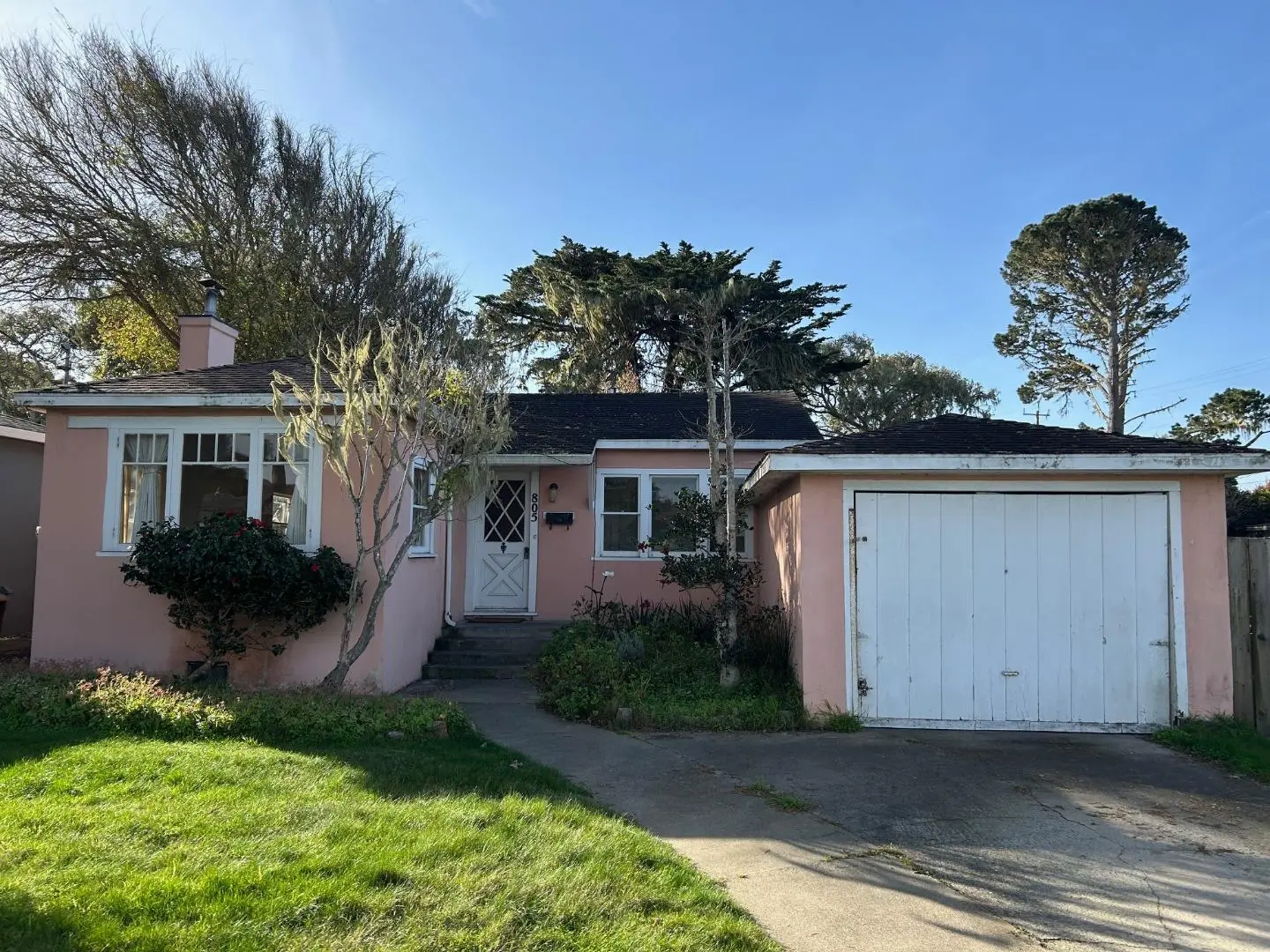 805 Sinex Ave, PACIFIC GROVE