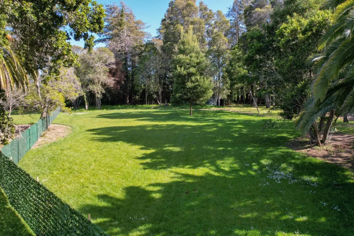 90 Fagan Dr, HILLSBOROUGH