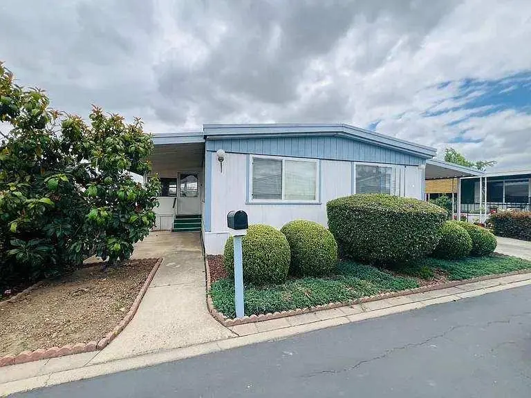 2240 #38 Golden Oak Ln 38, MERCED