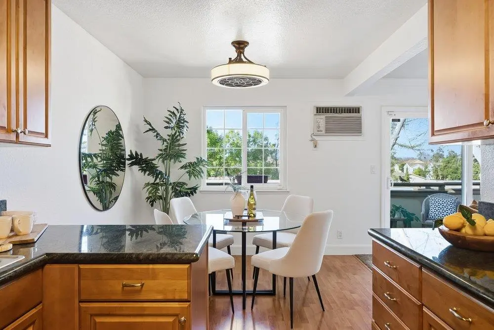 565 W Latimer Ave, CAMPBELL