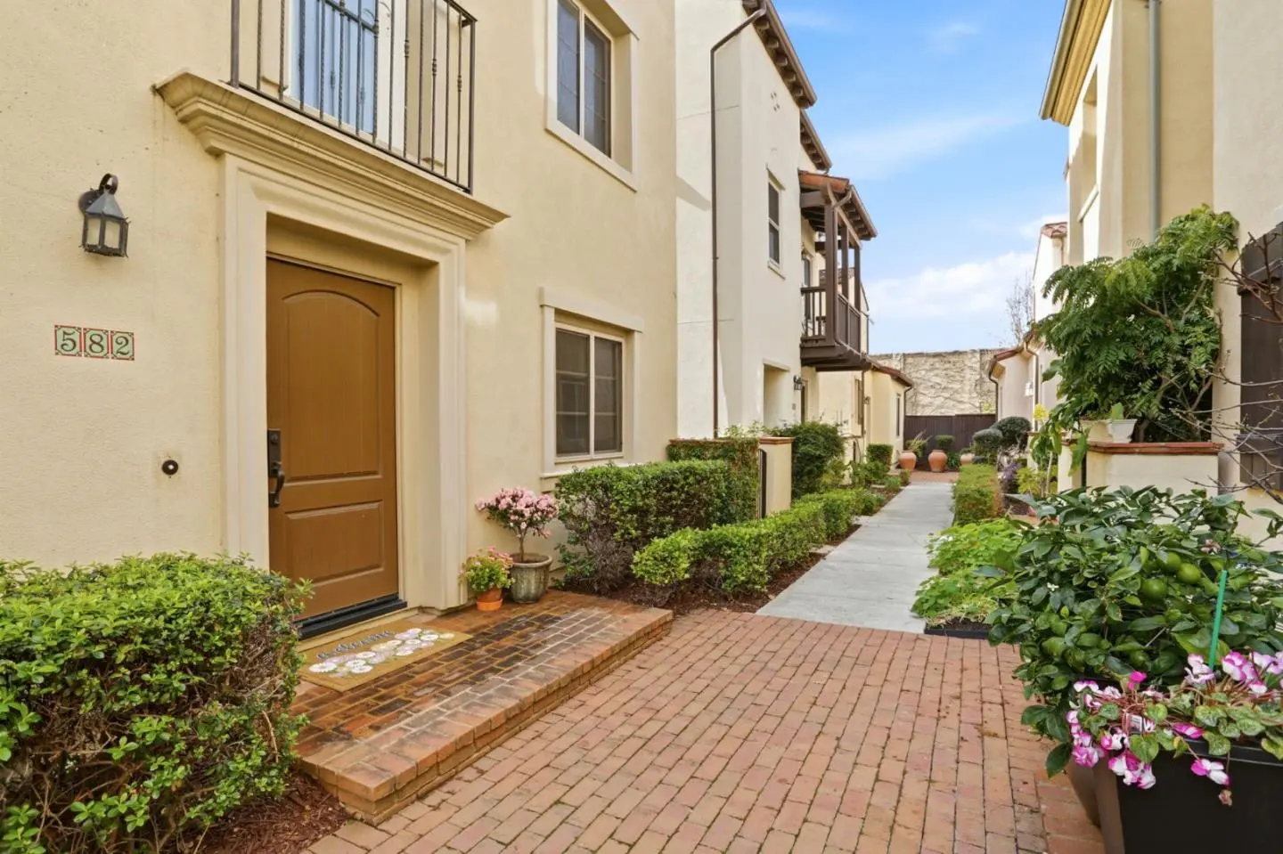 582 Ginkgo Ter, FREMONT