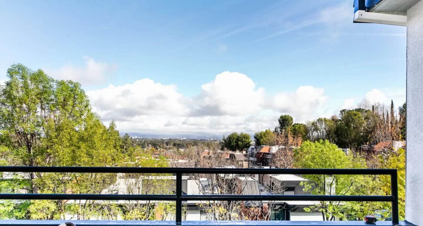 4728 Park Encino Ln 318, ENCINO