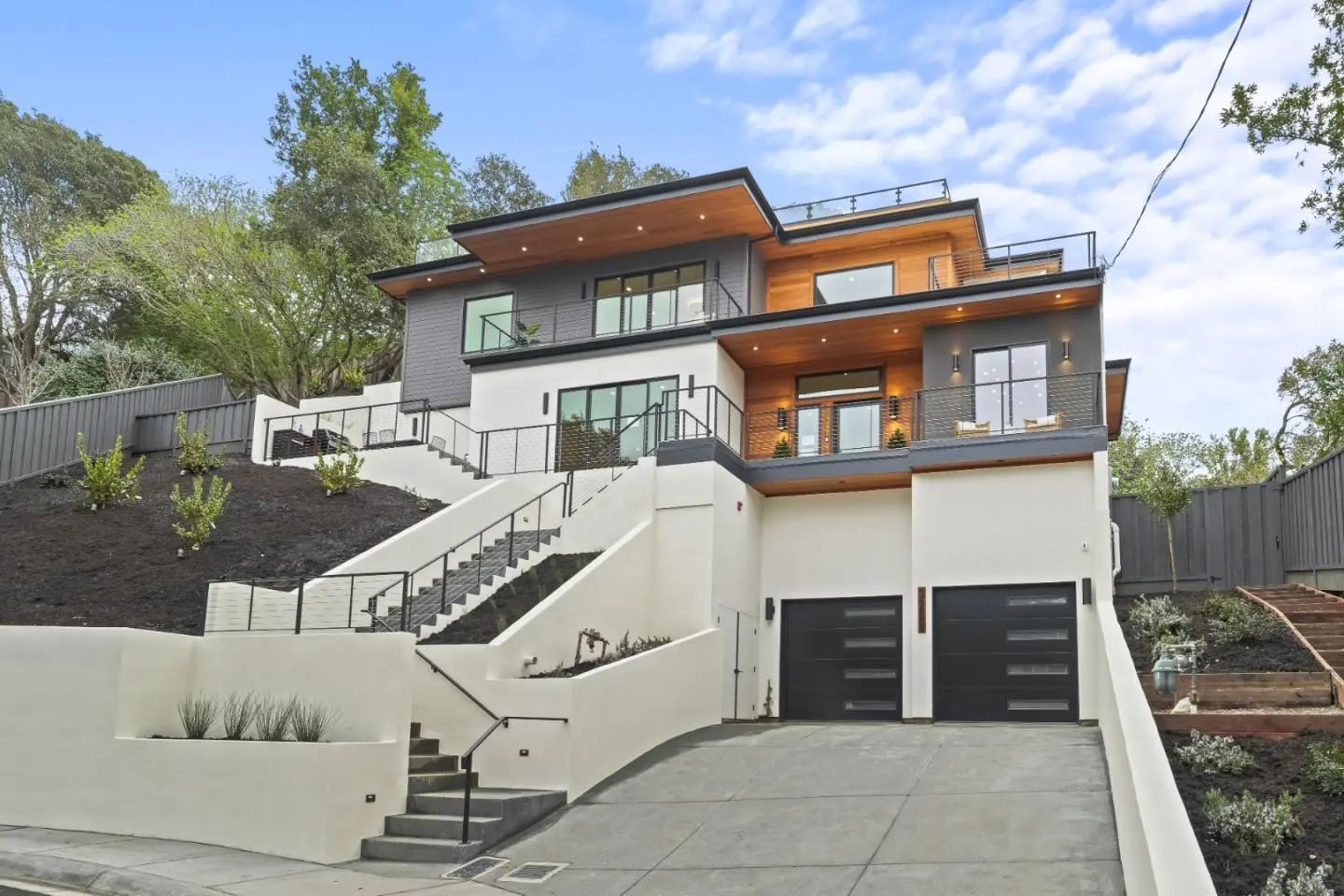 3288 Oak Ct, BELMONT