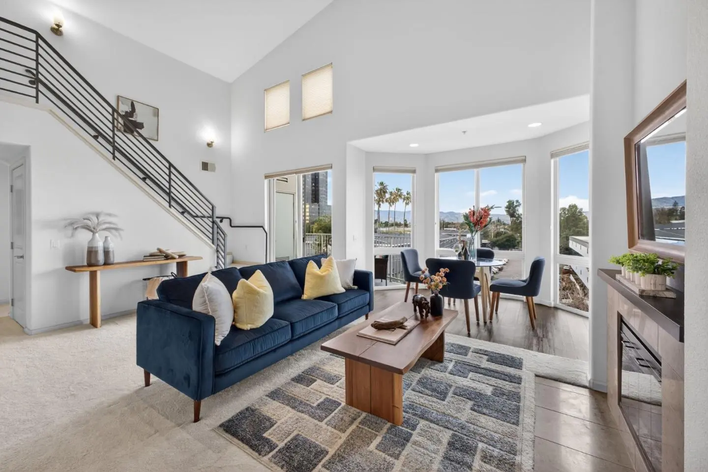 912 Campisi Way 417, Campbell