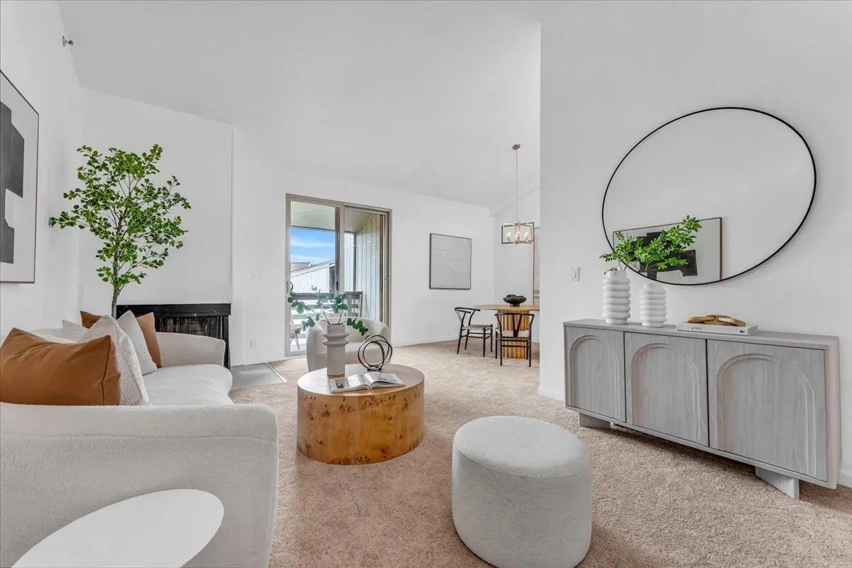 353 Philip Dr 304, DALY CITY