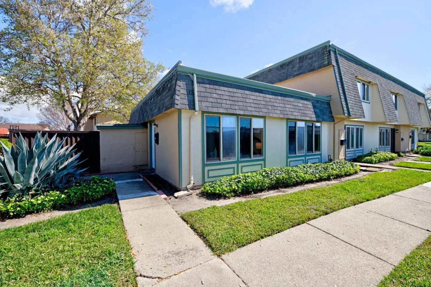 27785 Hummingbird Ct, HAYWARD