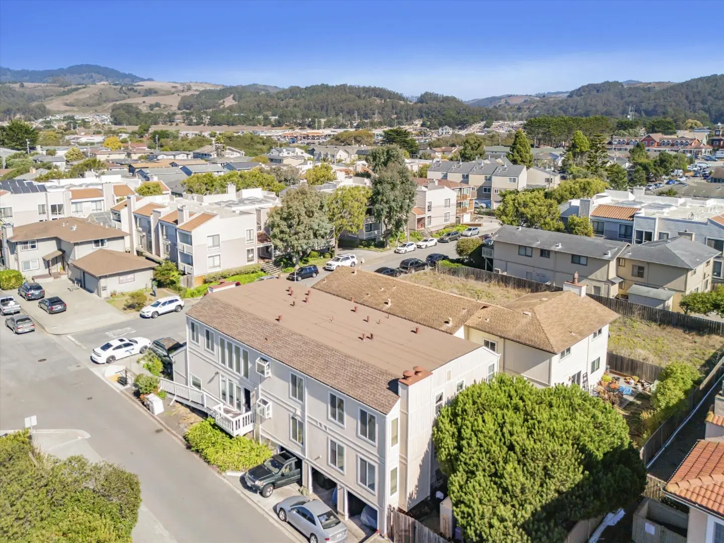 430 Pine Ave, HALF MOON BAY