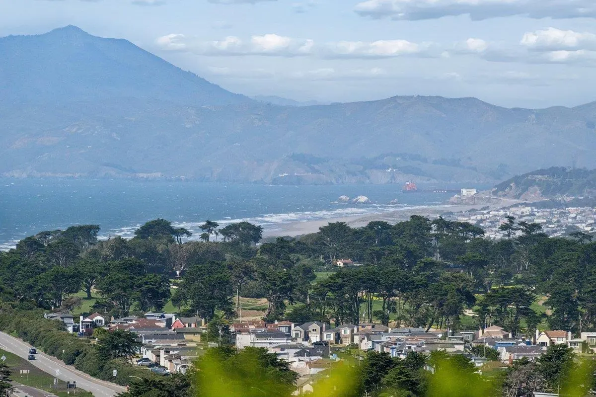 31 Avalon Dr, Daly City