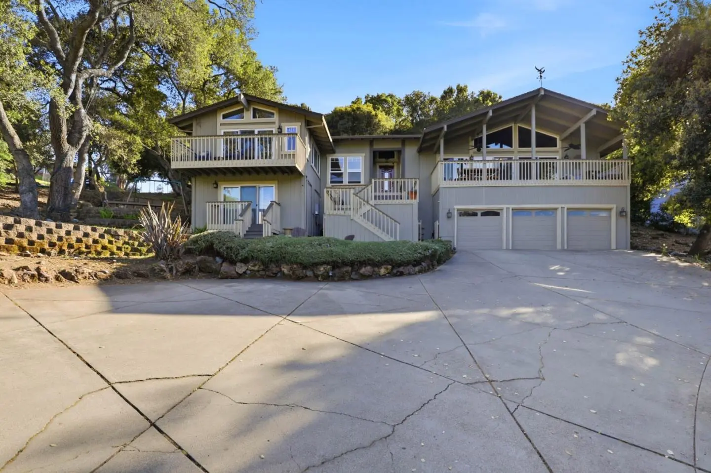 17285 Copper Hill Dr, Morgan Hill