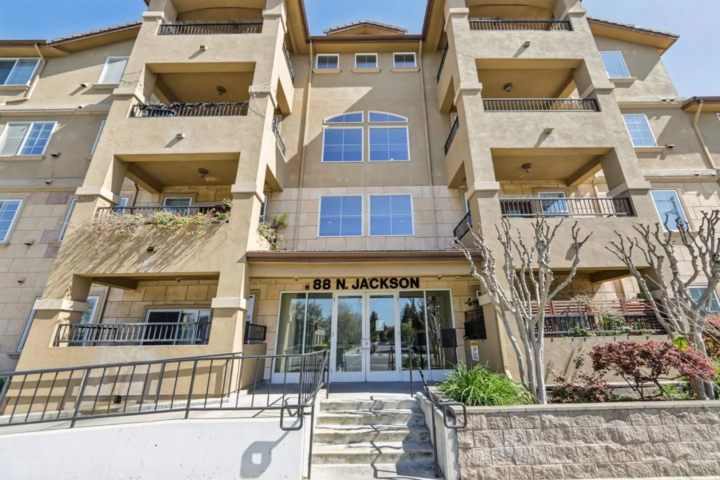 88 N Jackson Ave 415, San Jose