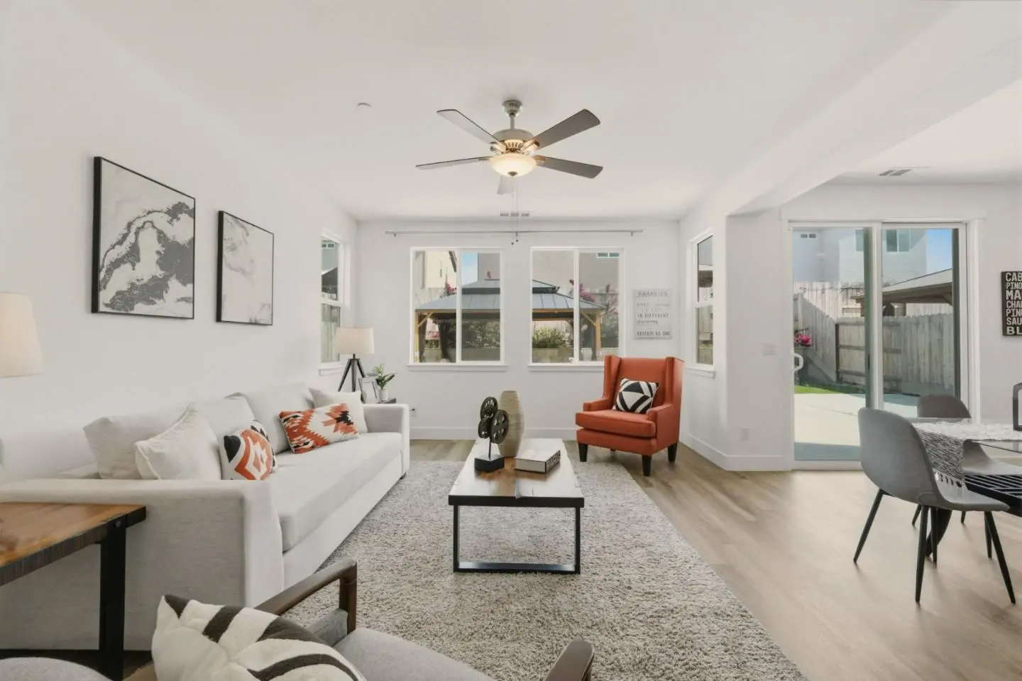 1207 Walker Peak Way, HOLLISTER