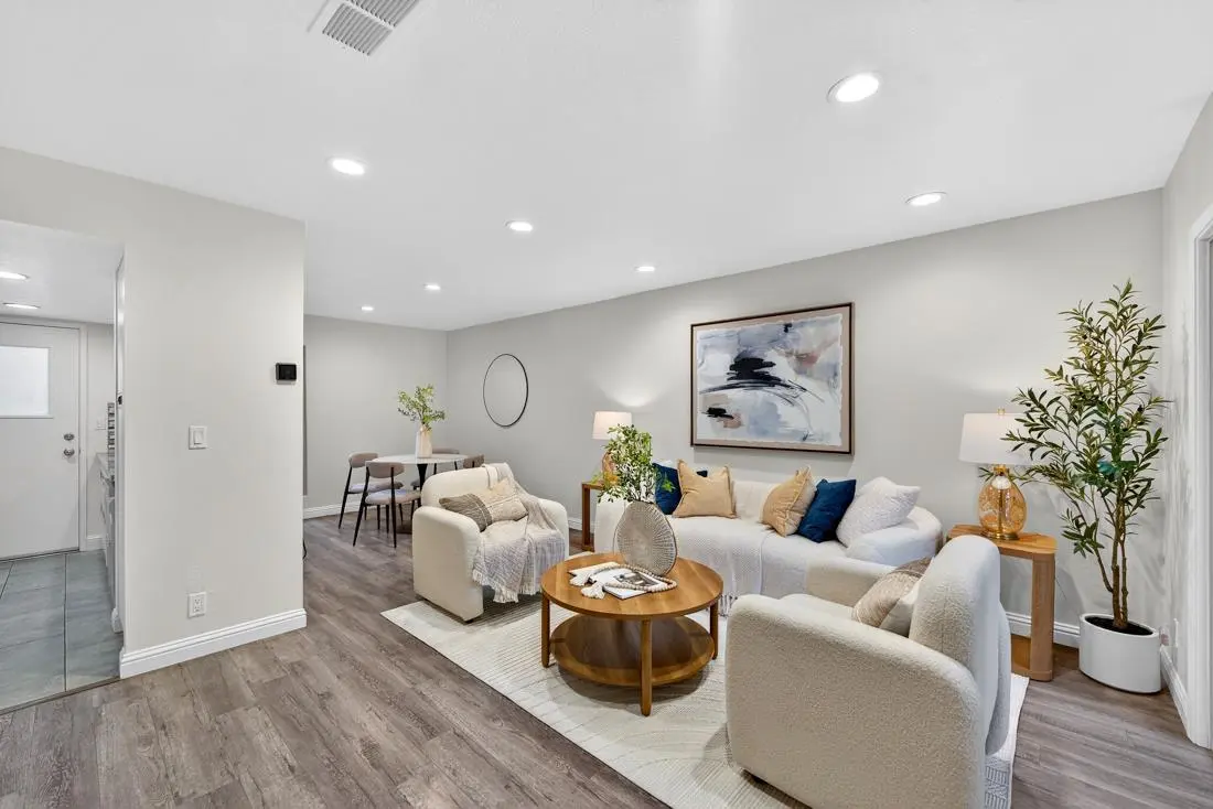 225 Red Oak Dr H, SUNNYVALE