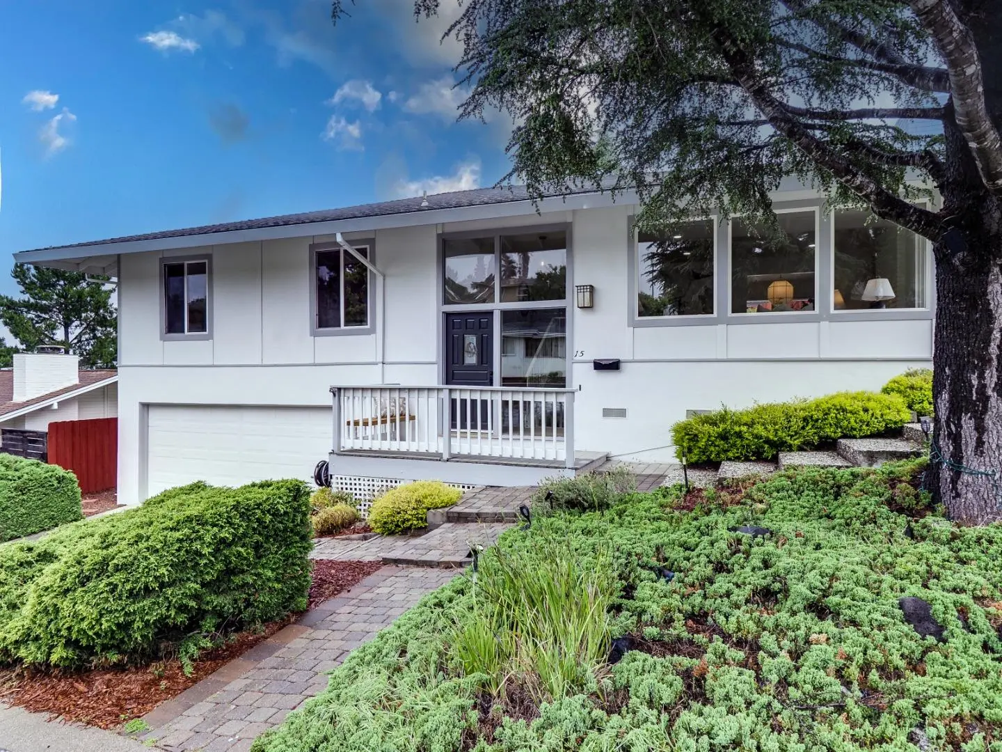 15 Bay View Dr, SAN CARLOS