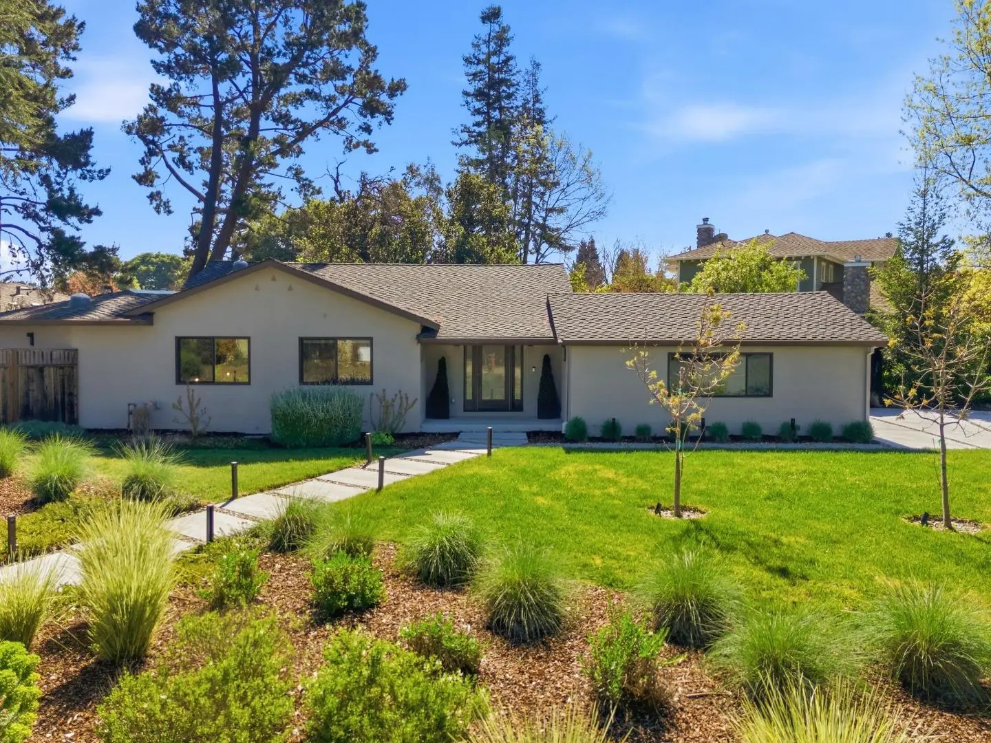 1677 Middleton Ave, Los Altos