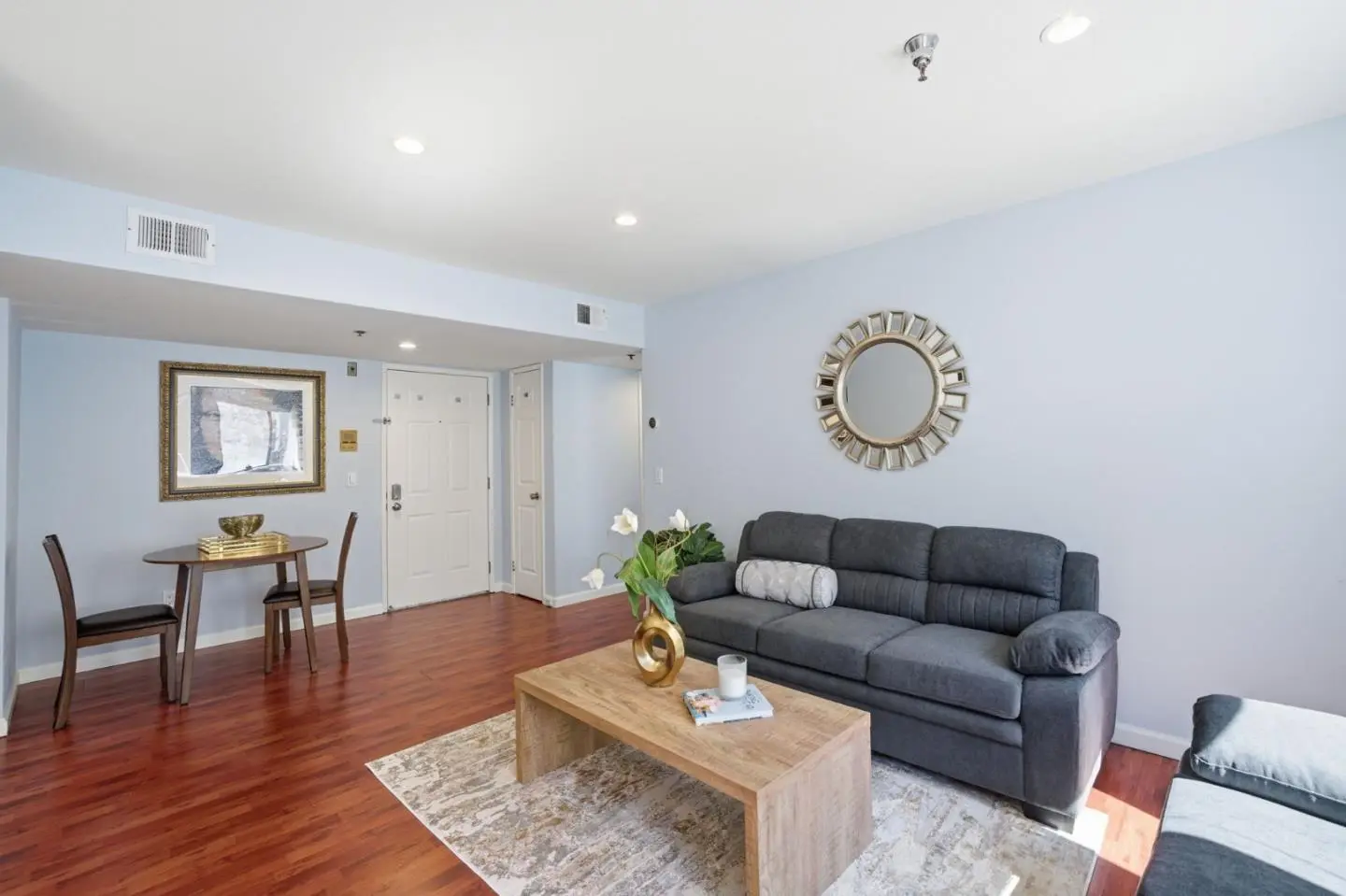 711 S Bayshore Blvd 6, San Mateo