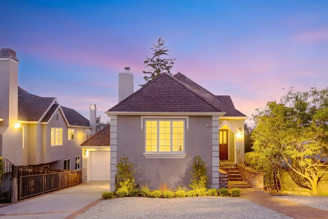 1466 Alvarado Ave, BURLINGAME
