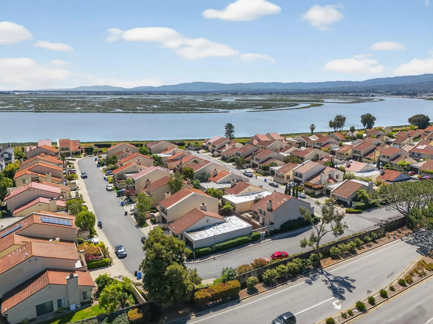 31 Barcelona Cir, REDWOOD CITY