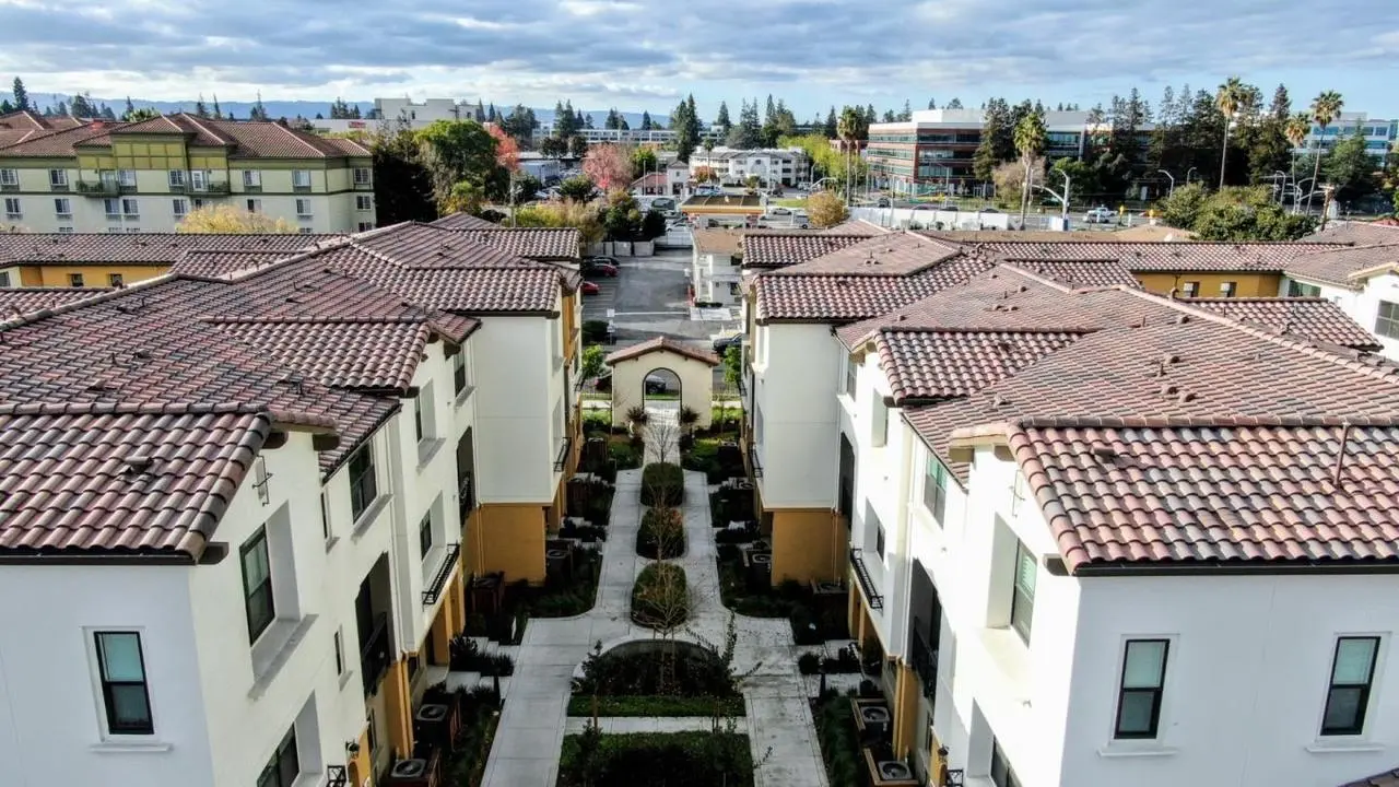 767 Santa Cecilia Ter, SUNNYVALE